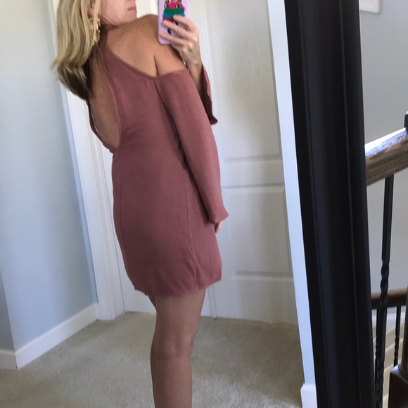 Mauve Cold Shoulder Mini Dress - Picture 5 of 6